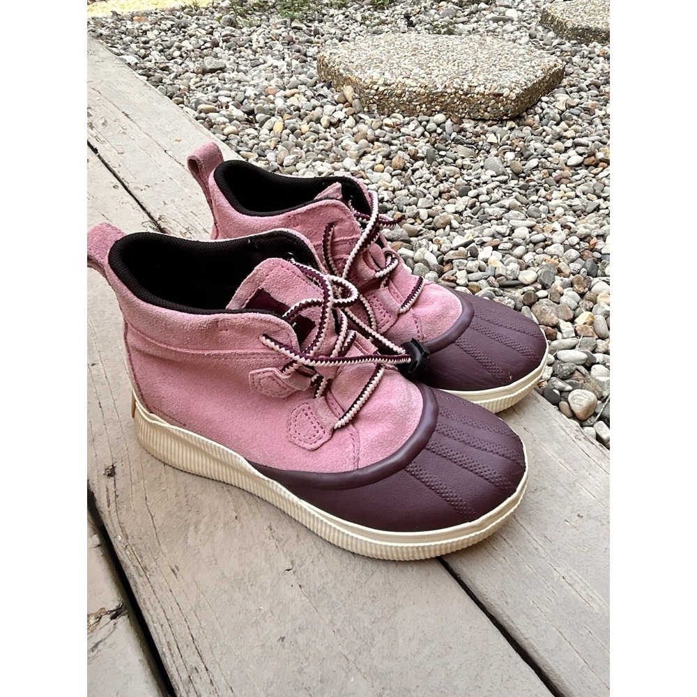 Sorel Youth Kids Out N About Classic WP Waterproof Boots Vapor Sz 4 Purple Suede
